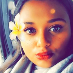 Meet your Posher, Rhianna